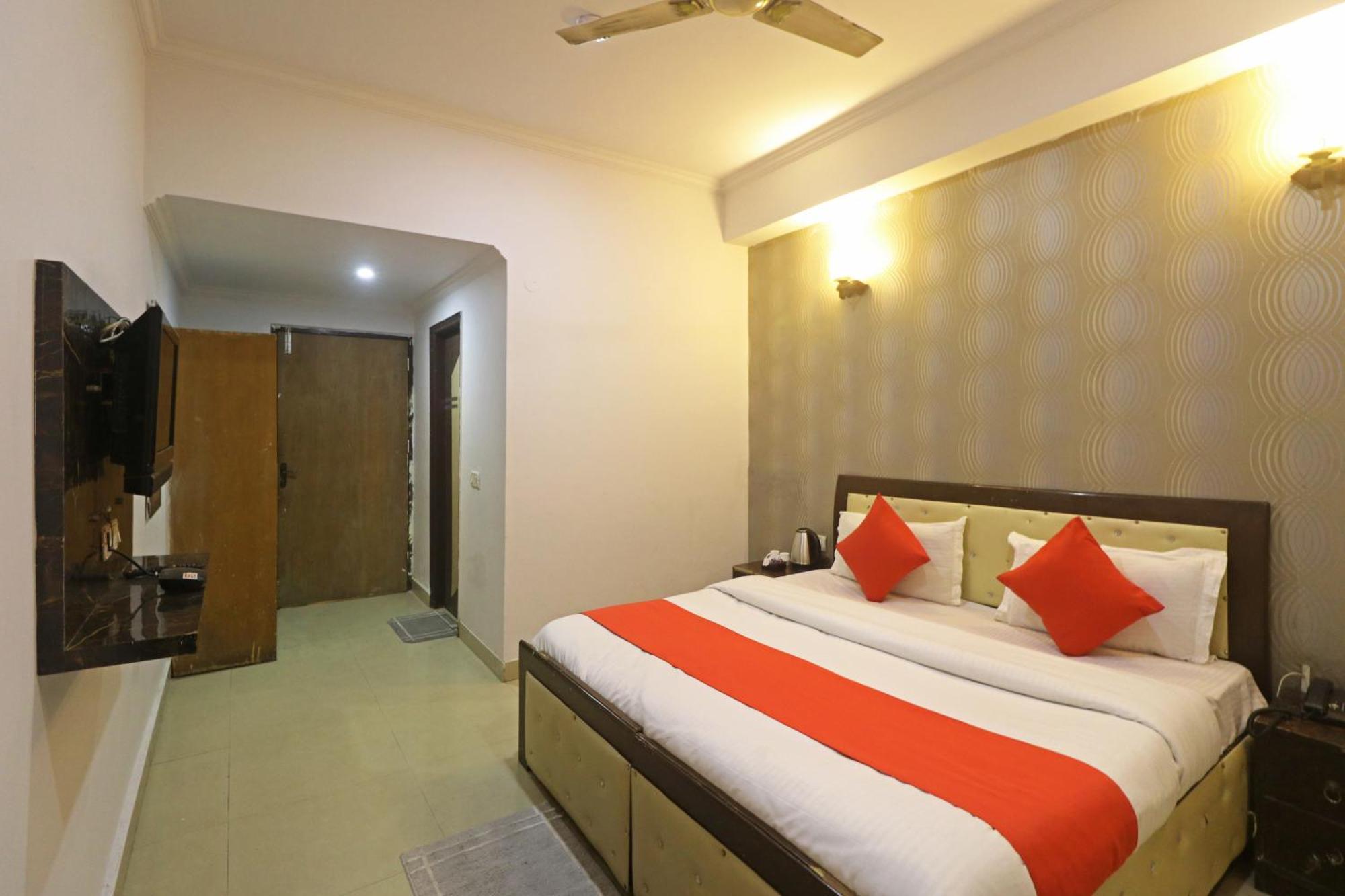 Hotel Samara Near Igi Airport Delhi 新德里 外观 照片