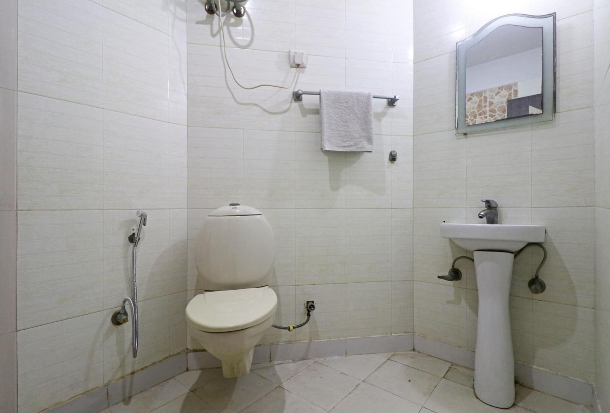Hotel Samara Near Igi Airport Delhi 新德里 外观 照片